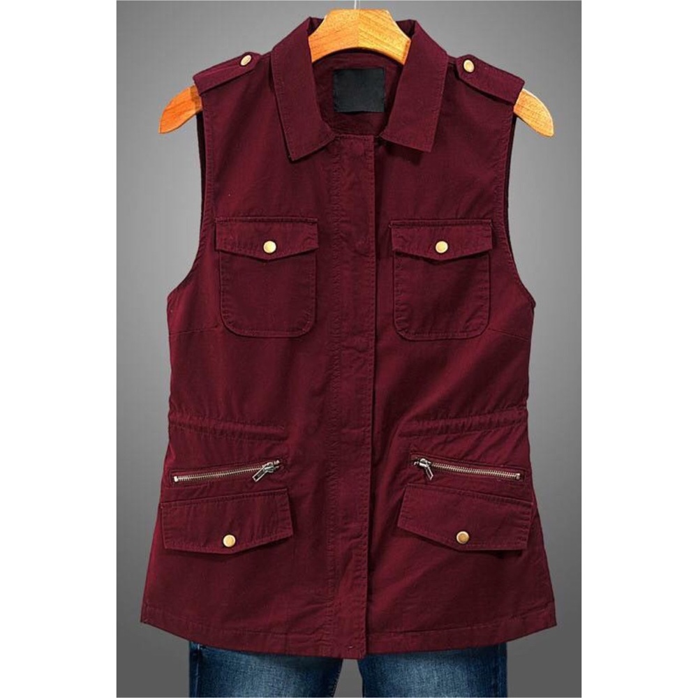 Love Tree Utility Vest in burgundy size L
